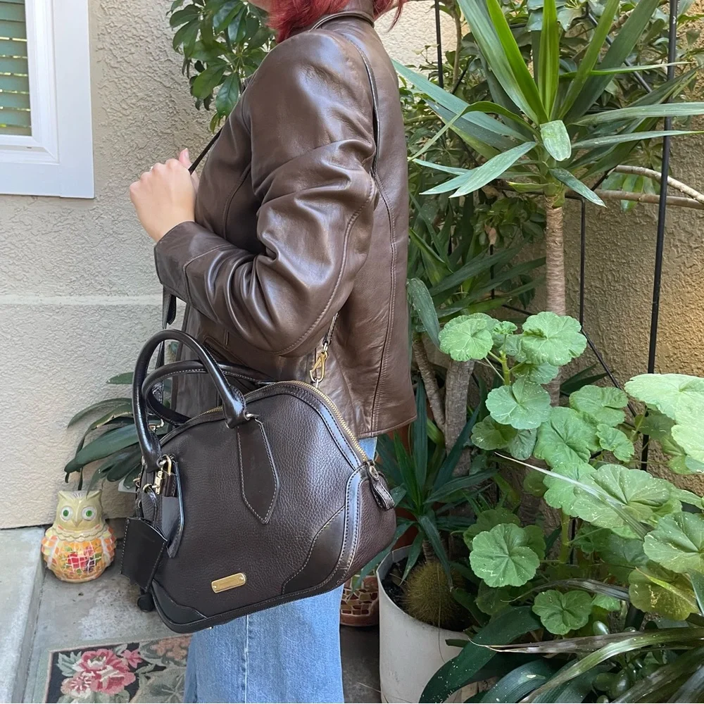Vintage dark brown/gold Burberry calfskin leather boiling bag with lock and key